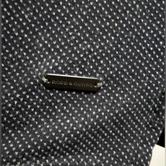 Rodd & Gunn Sports Fit Black Dotted Collared Short Sleeve Polo Shirt - Picture 3 of 8